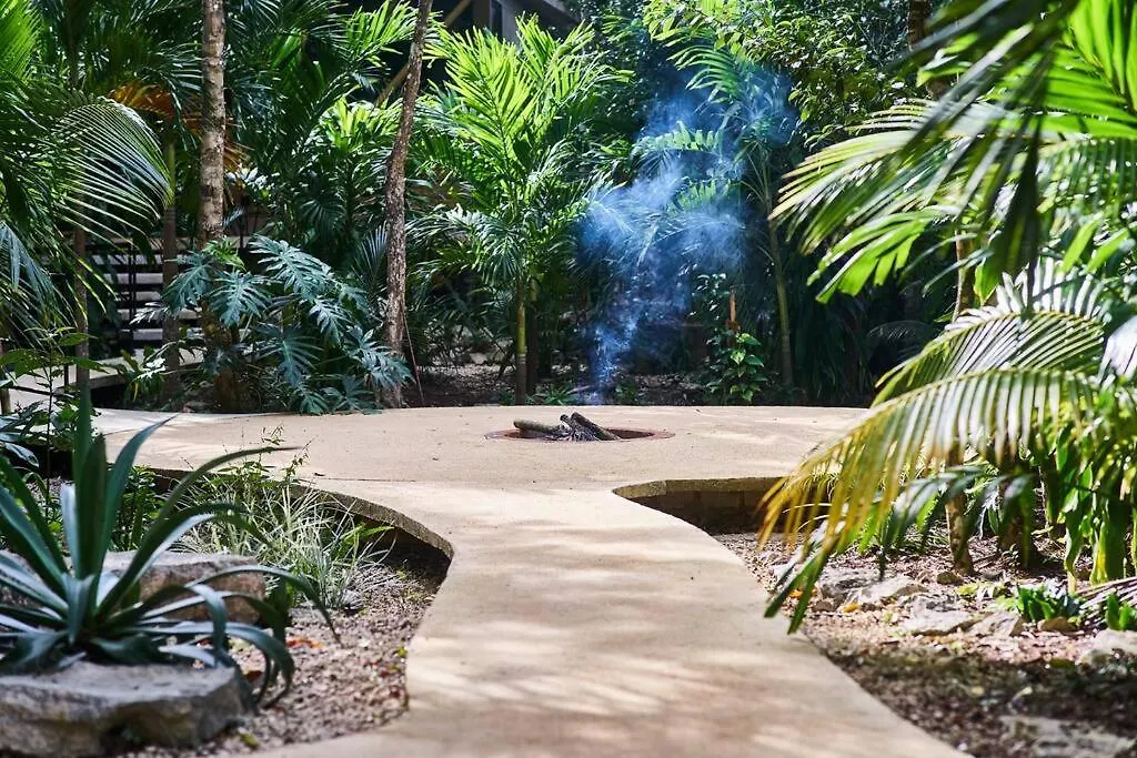 Zen Canto Villa Tuuch :: May The Jungle Be With You Tulum Casa de Férias
